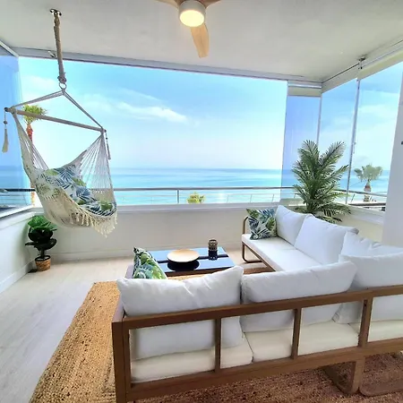 Sunrise Sea Beachfront * Торремолинос