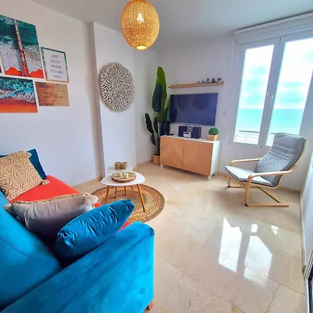 Sunrise Sea Beachfront Апартаменты *