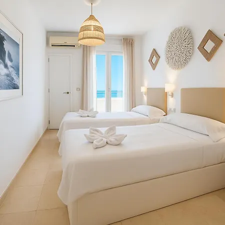 Sunrise Sea Beachfront * Τορρεμολίνος